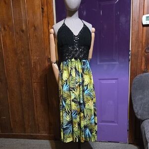 Resort Wear Crochet Top Casual Dress Tropical Print Open Back Amiani Beach Style